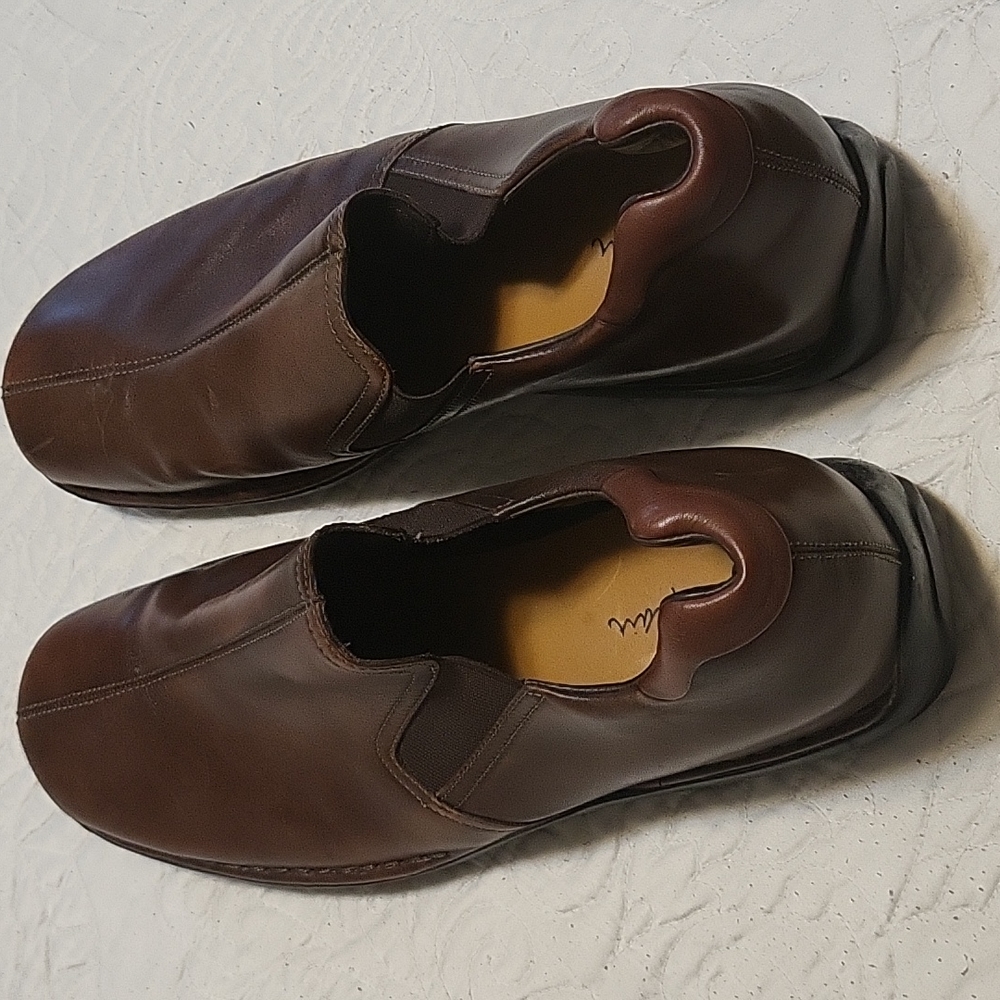 Mens slip on shoes